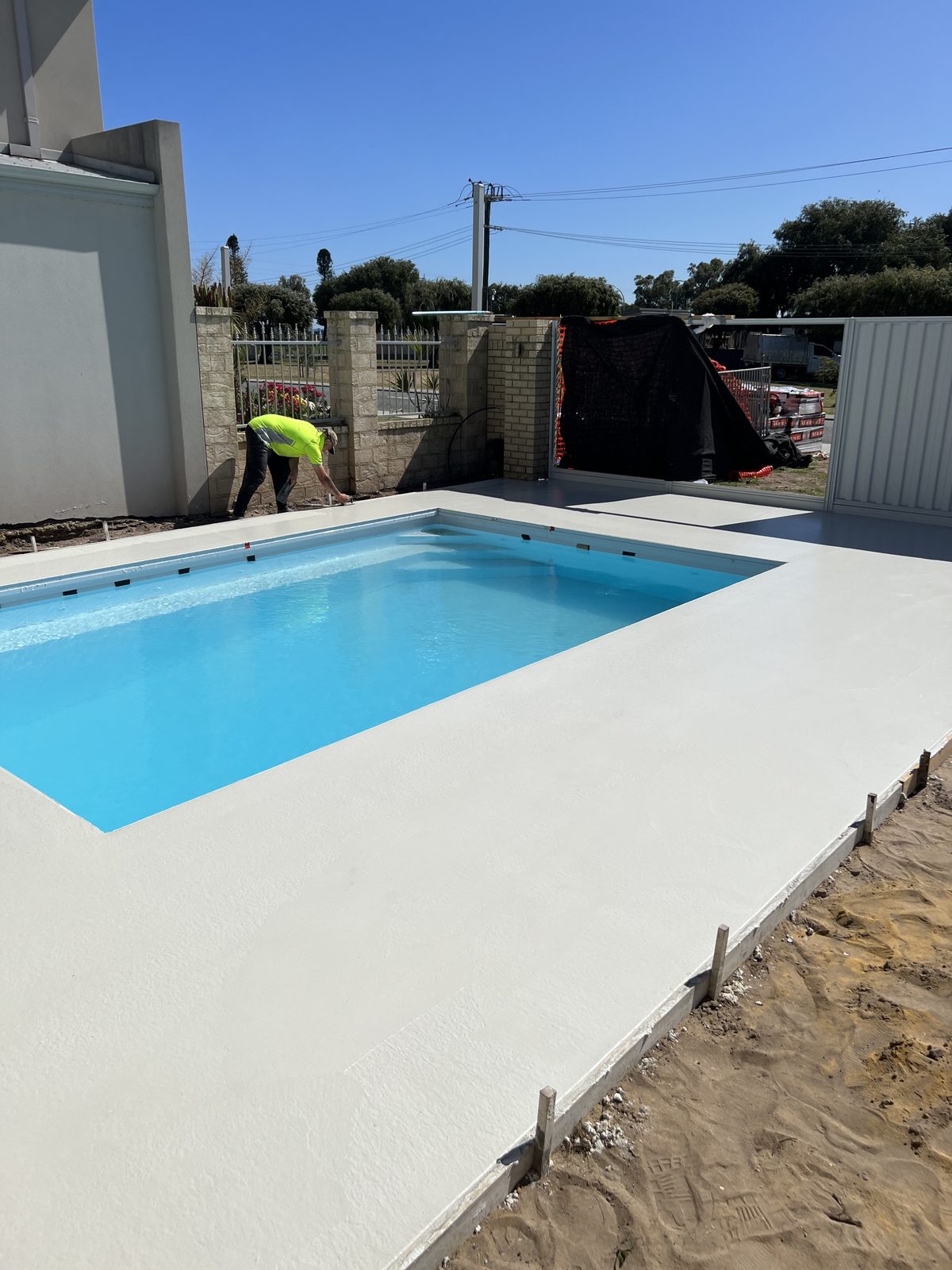 Exposed aggregate pool edging in Wheelers Hill